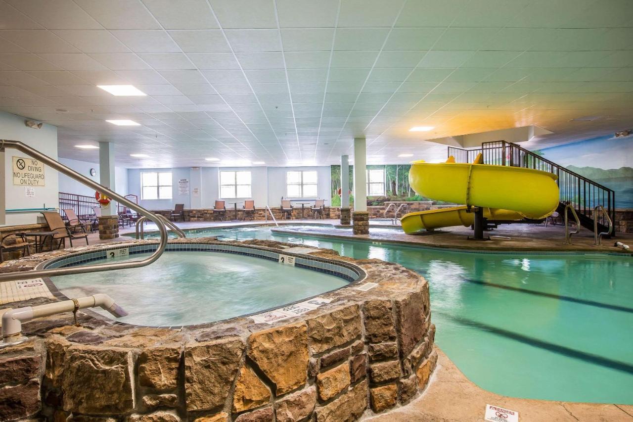 Comfort Suites Lake George - Queensbury Extérieur photo
